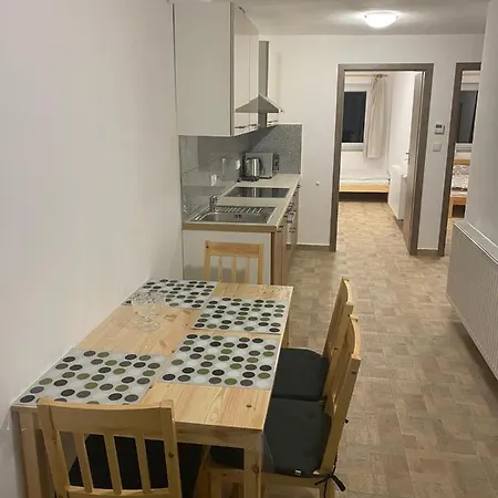 Mira Nová Pec