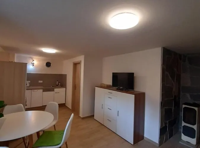 Míra Apartamento *